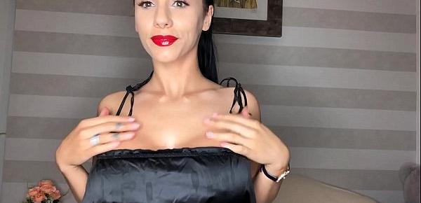 Red lips Juicy Big Tits and a big bbd dildo in Nelly Kent mouth
